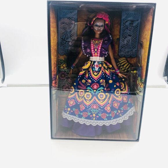 Brand New Barbie Dia De Los Muertos 2022 Day of The Dead Doll.‎ - Picture 3 of 5